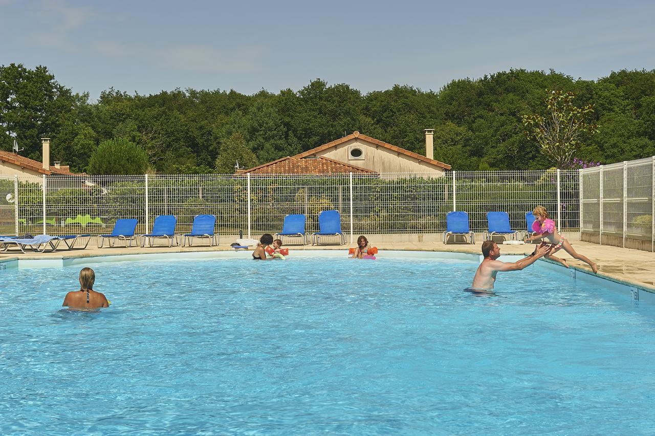 Domaine Les Forges Hotel Buitenkant foto
